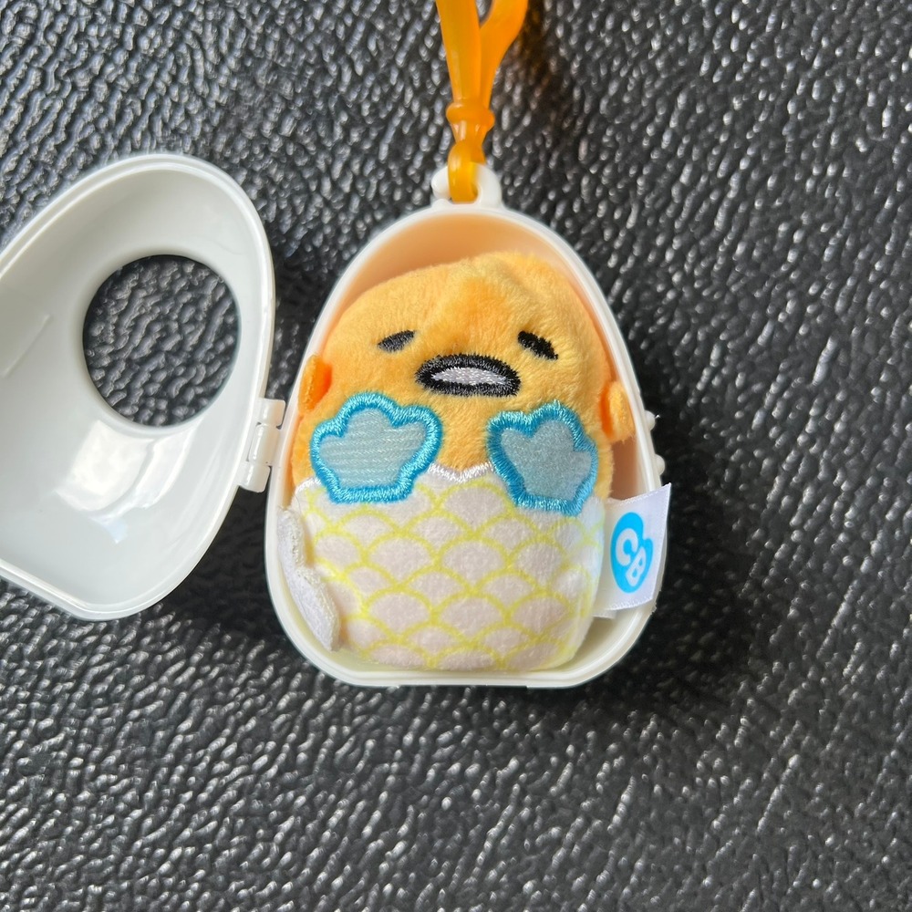 Sanrio Gudetama Lazy Egg Plush Keychain White Egg Case 2.5 In Kawaii Anima Cute - Picture 4 of 8